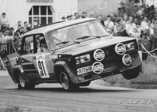 Illustration for article titled Commie rally cars